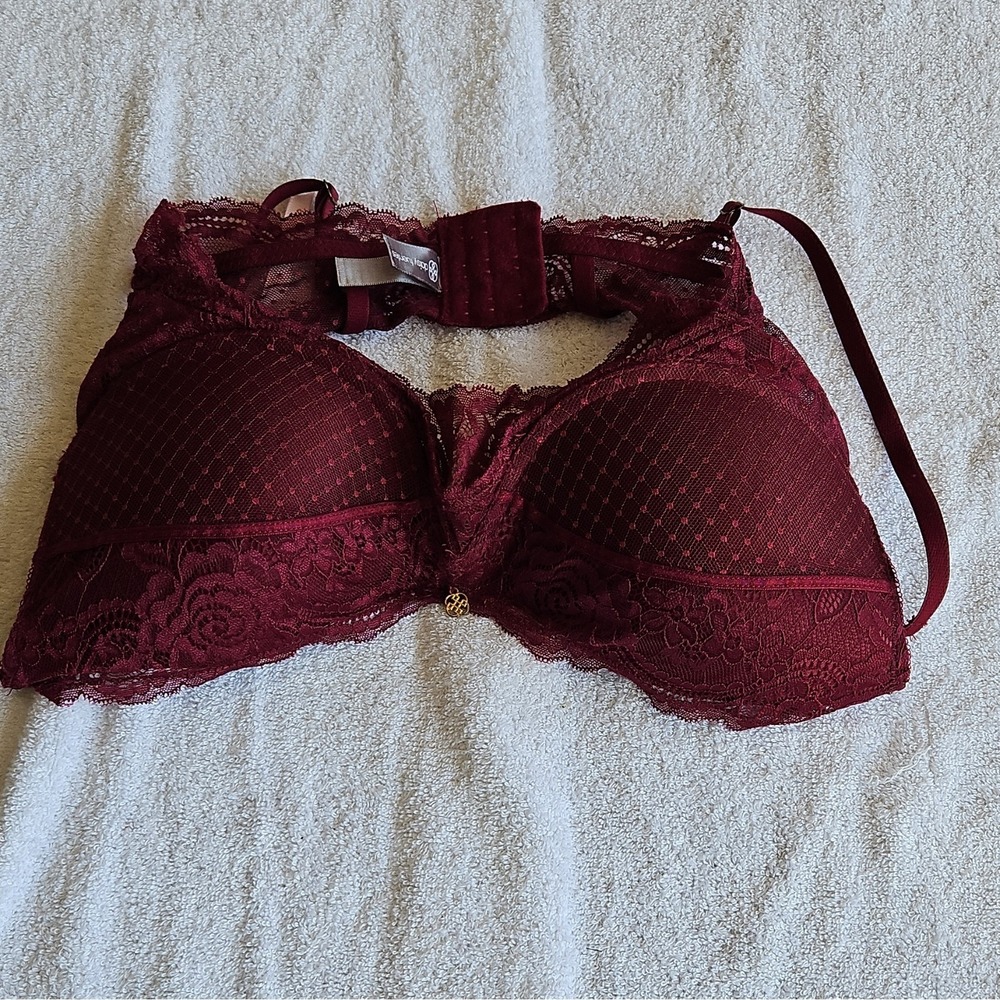 Daisy Fuentes Women's Lace Bra M‎ Burgundy Hook & Eye Back Closure Adjustable